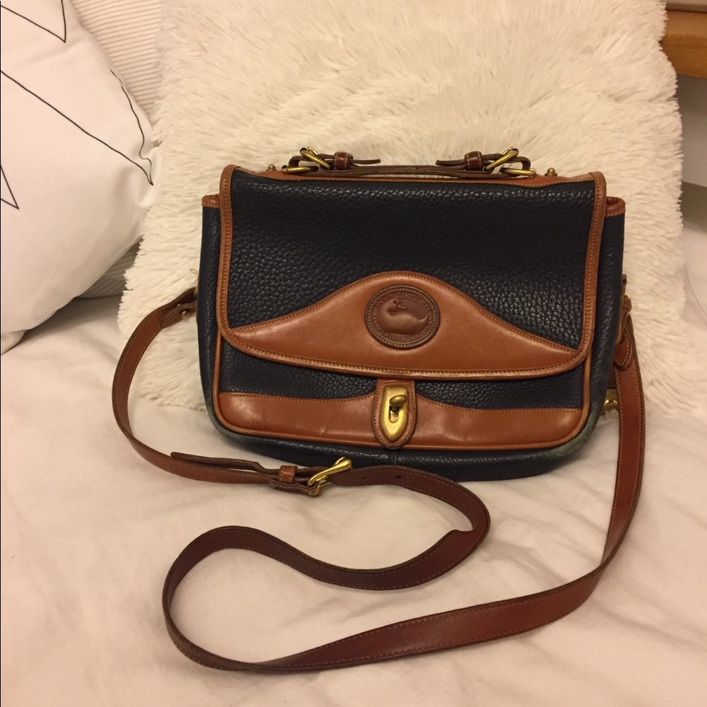 Dooney and Bourke Cross Body Bag